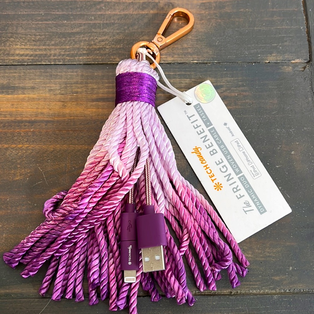 Tech Candy Tassel Charger